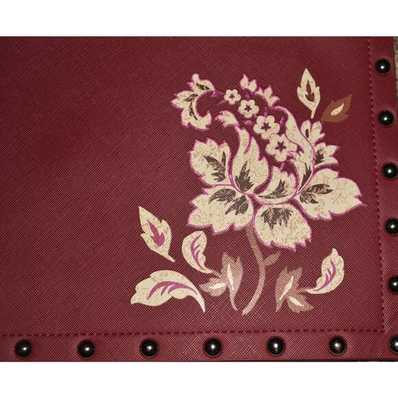 WHITE HOUSE BLACK MARKET $69 Moroccan Floral Studded Large Wristlet Clutch - Picture 3 of 4